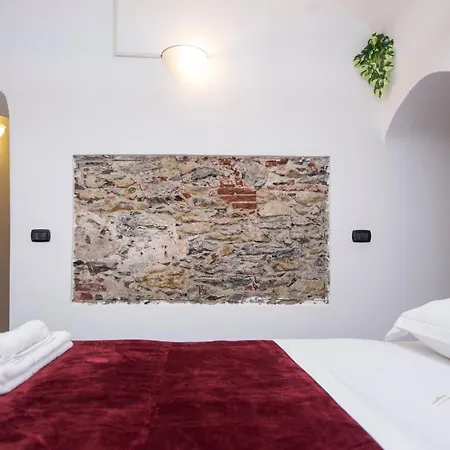 Apartment Ferry 1m Family, Free Wifi & Netflix Ac, By Tilo Genoa