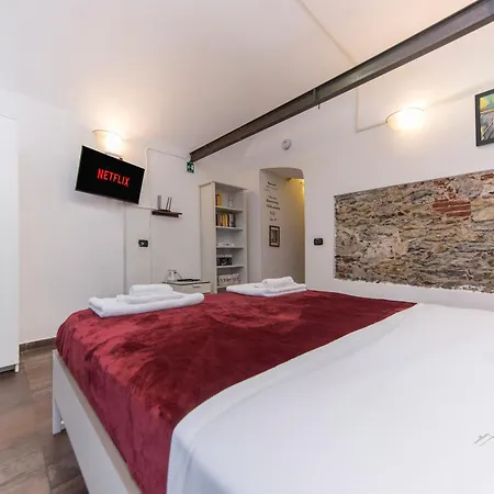 Ferry 1m Family, Free Wifi & Netflix Ac, By Tilo * جنوة