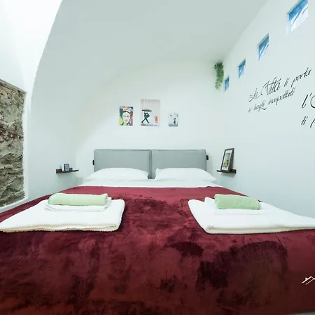 Apartment Ferry 1m Family, Free Wifi & Netflix Ac, By Tilo