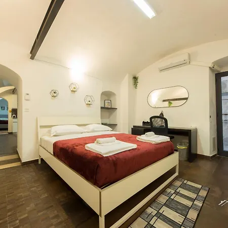 Ferry 1m Family, Free Wifi & Netflix Ac, By Tilo * Genoa