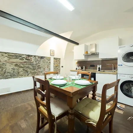 Ferry 1m Family, Free Wifi & Netflix Ac, By Tilo Апартаменты