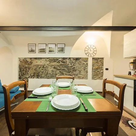 Ferry 1m Family, Free Wifi & Netflix Ac, By Tilo Апартаменты